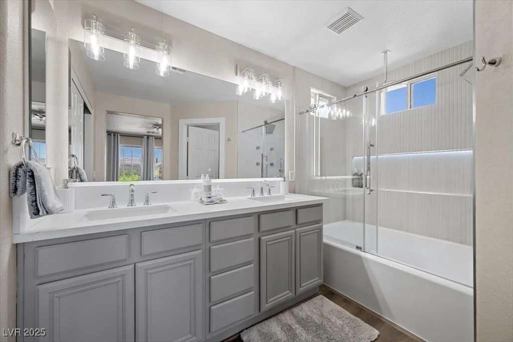 8353 Lower Trailhead, Las Vegas, NV 89113
