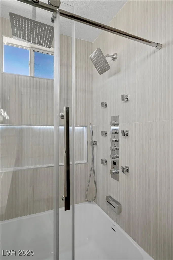 8353 Lower Trailhead, Las Vegas, NV 89113