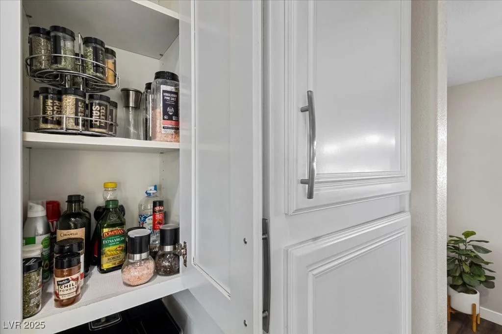 8353 Lower Trailhead, Las Vegas, NV 89113