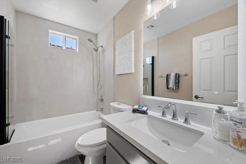 8353 Lower Trailhead, Las Vegas, NV 89113