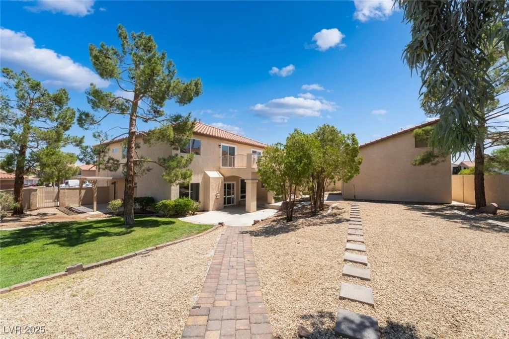 1403 Graystone Canyon, Las Vegas, NV 89183
