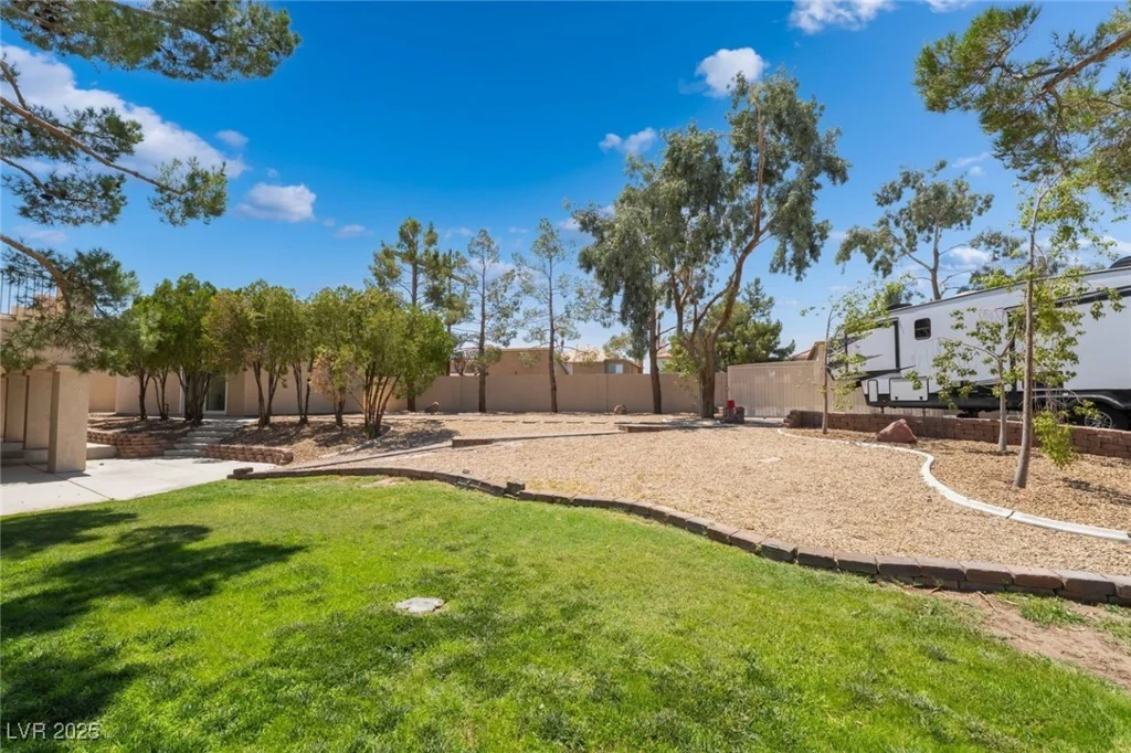1403 Graystone Canyon, Las Vegas, NV 89183