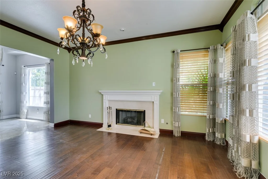 1813 Francisco Peak, Las Vegas, NV 89128