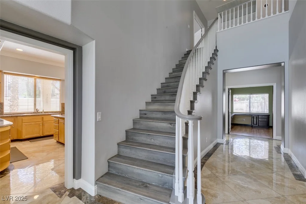 1813 Francisco Peak, Las Vegas, NV 89128
