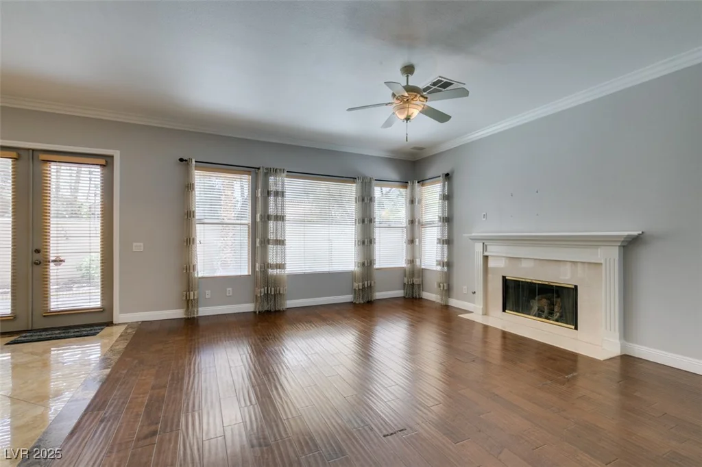 1813 Francisco Peak, Las Vegas, NV 89128