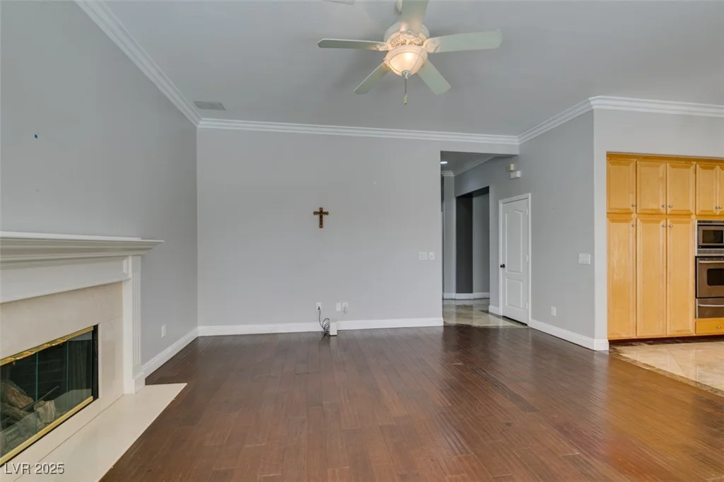 1813 Francisco Peak, Las Vegas, NV 89128