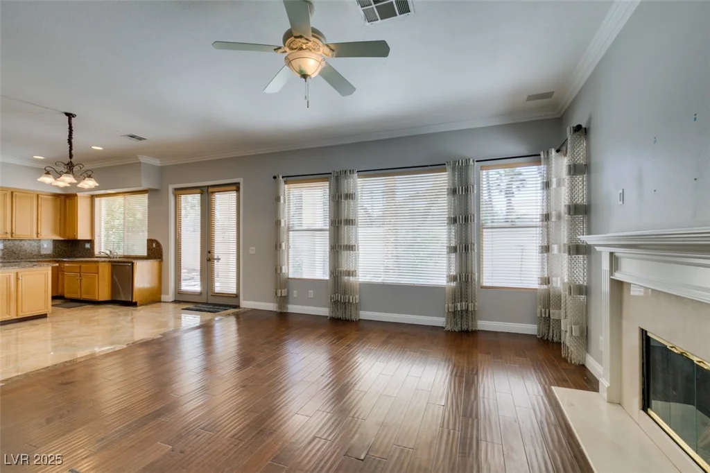 1813 Francisco Peak, Las Vegas, NV 89128