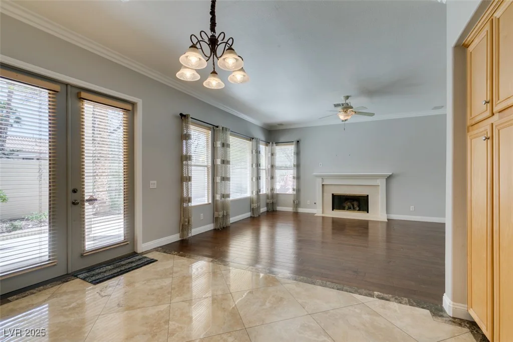 1813 Francisco Peak, Las Vegas, NV 89128