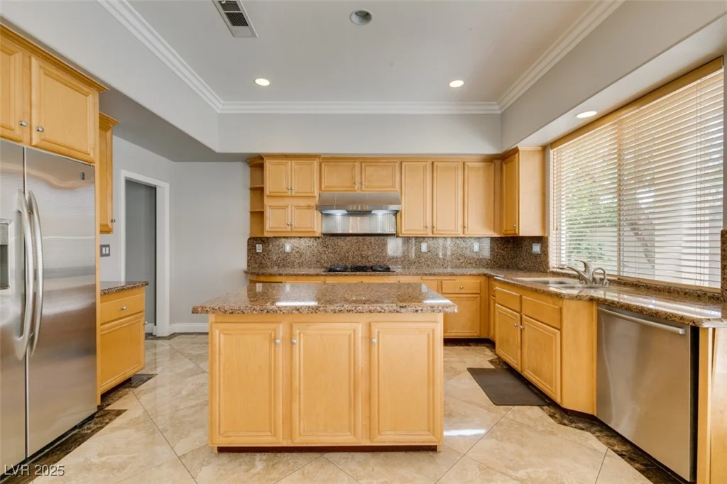 1813 Francisco Peak, Las Vegas, NV 89128