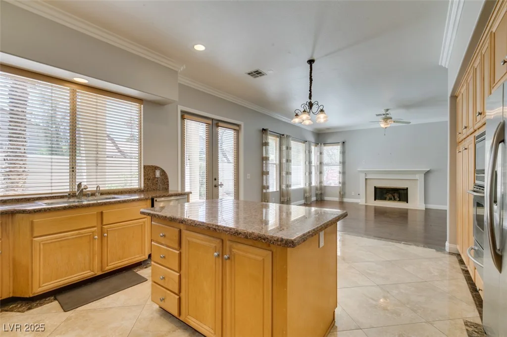 1813 Francisco Peak, Las Vegas, NV 89128
