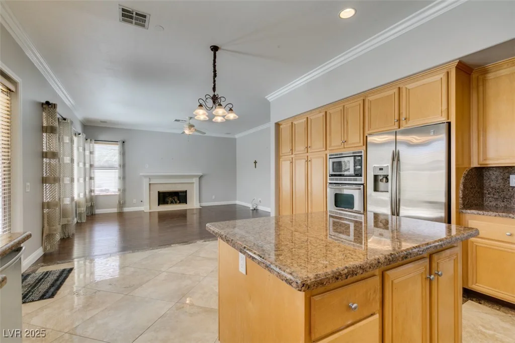 1813 Francisco Peak, Las Vegas, NV 89128