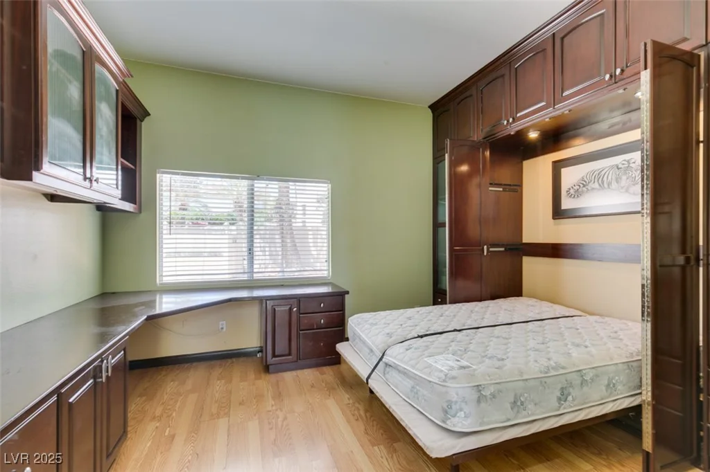 1813 Francisco Peak, Las Vegas, NV 89128