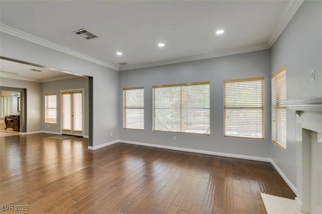 1813 Francisco Peak, Las Vegas, NV 89128