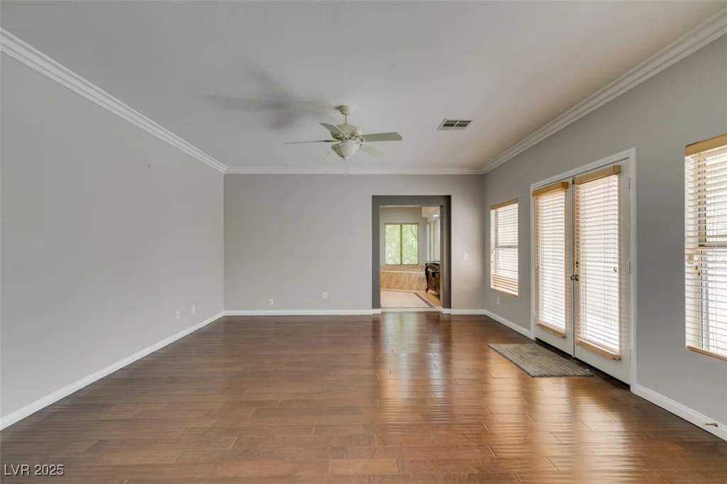 1813 Francisco Peak, Las Vegas, NV 89128