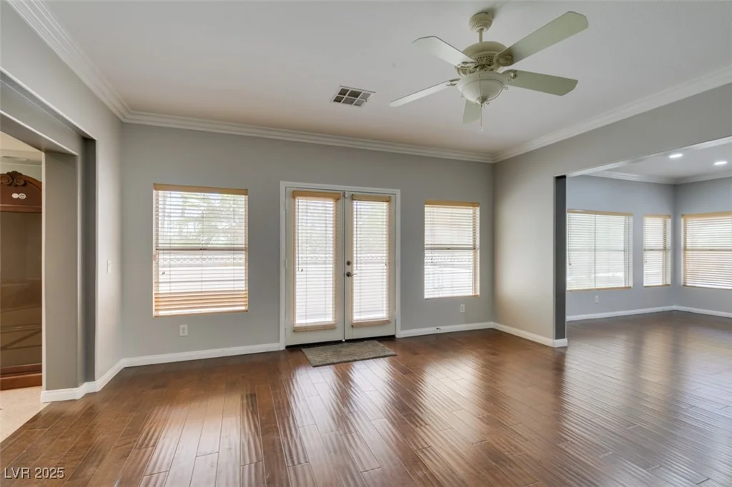 1813 Francisco Peak, Las Vegas, NV 89128