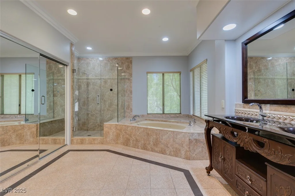 1813 Francisco Peak, Las Vegas, NV 89128