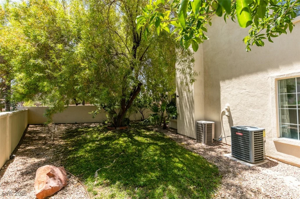 1813 Francisco Peak, Las Vegas, NV 89128
