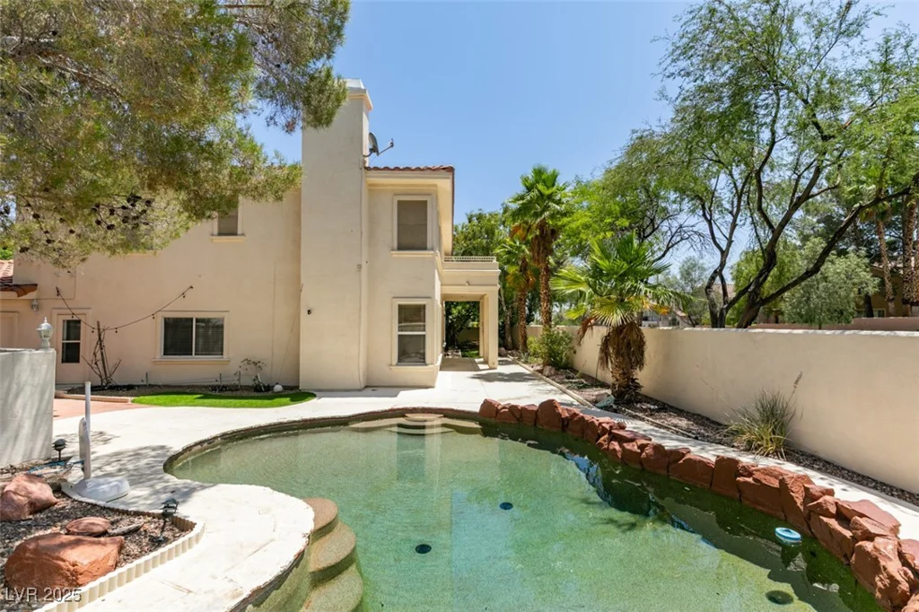 1813 Francisco Peak, Las Vegas, NV 89128