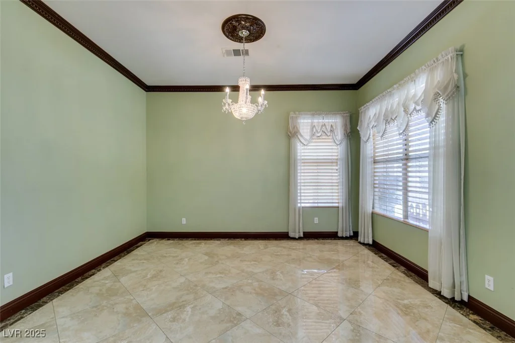 1813 Francisco Peak, Las Vegas, NV 89128