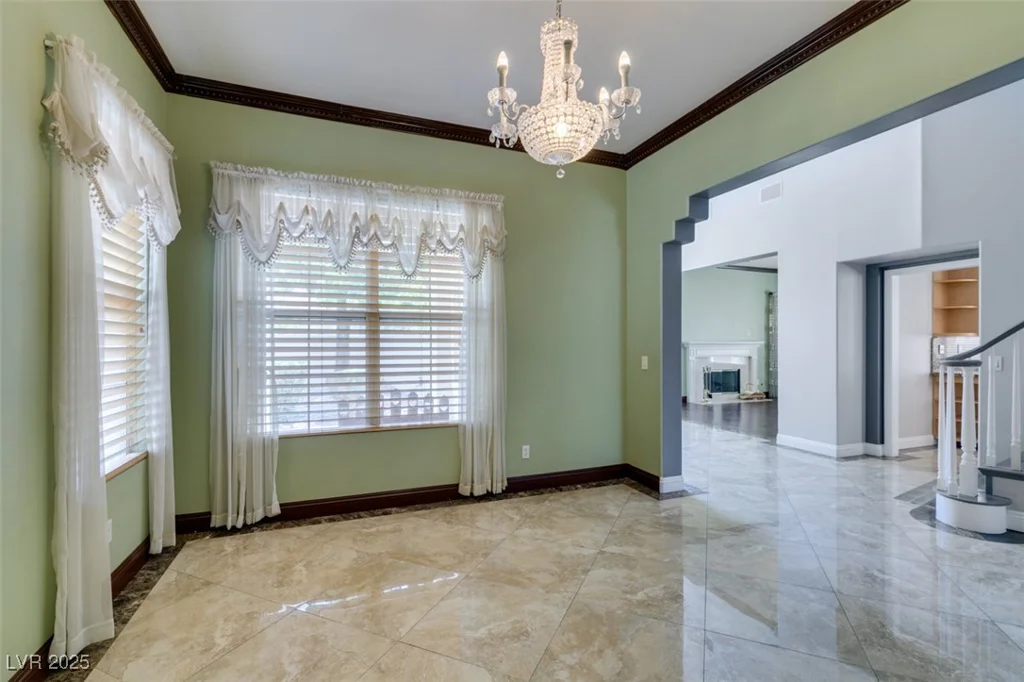 1813 Francisco Peak, Las Vegas, NV 89128
