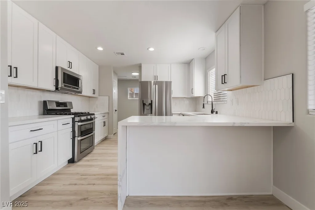5417 Bible, North Las Vegas, NV 89031