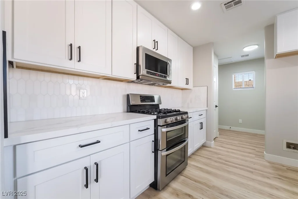 5417 Bible, North Las Vegas, NV 89031