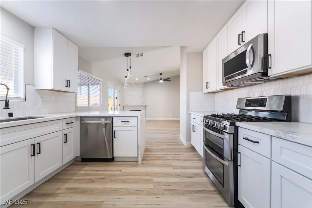 5417 Bible, North Las Vegas, NV 89031