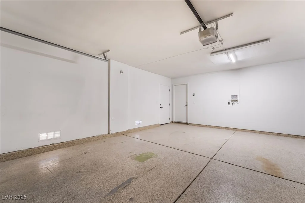 5417 Bible, North Las Vegas, NV 89031