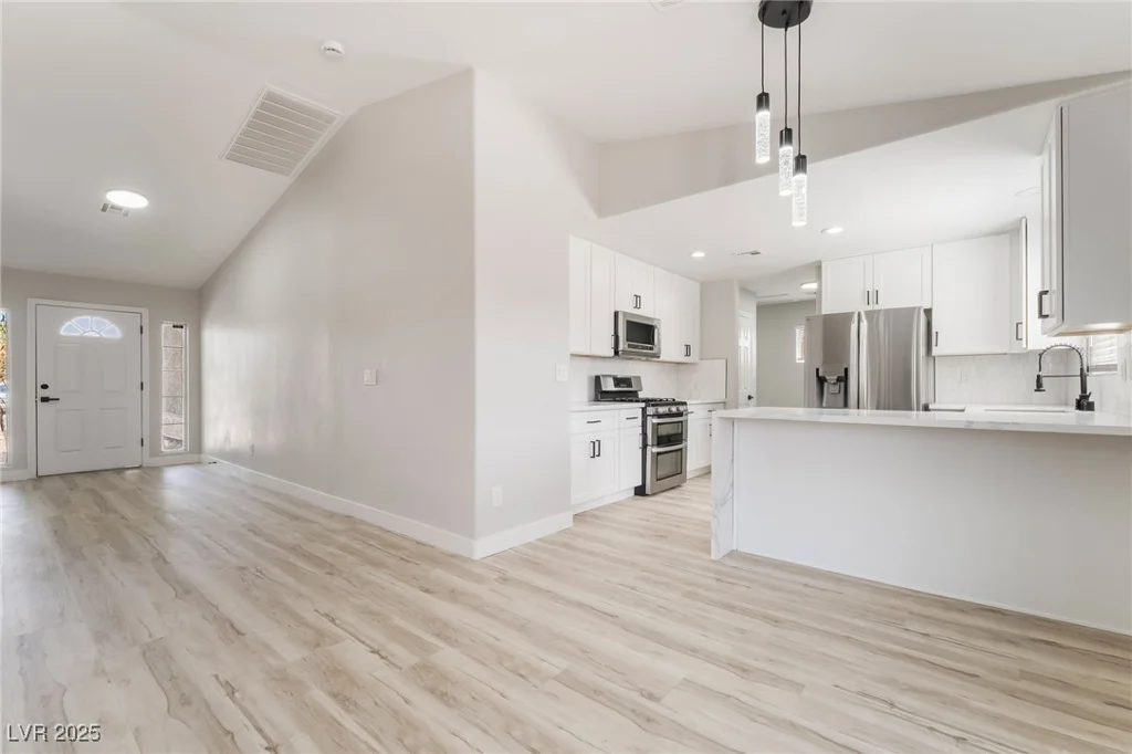 5417 Bible, North Las Vegas, NV 89031