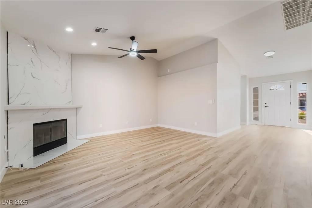 5417 Bible, North Las Vegas, NV 89031