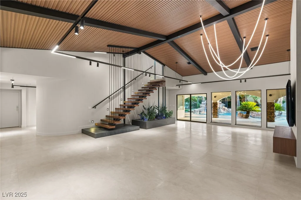 2935 Montessouri, Las Vegas, NV 89117