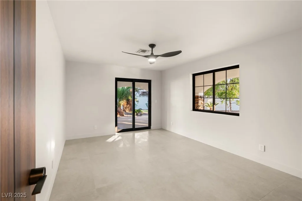 2935 Montessouri, Las Vegas, NV 89117