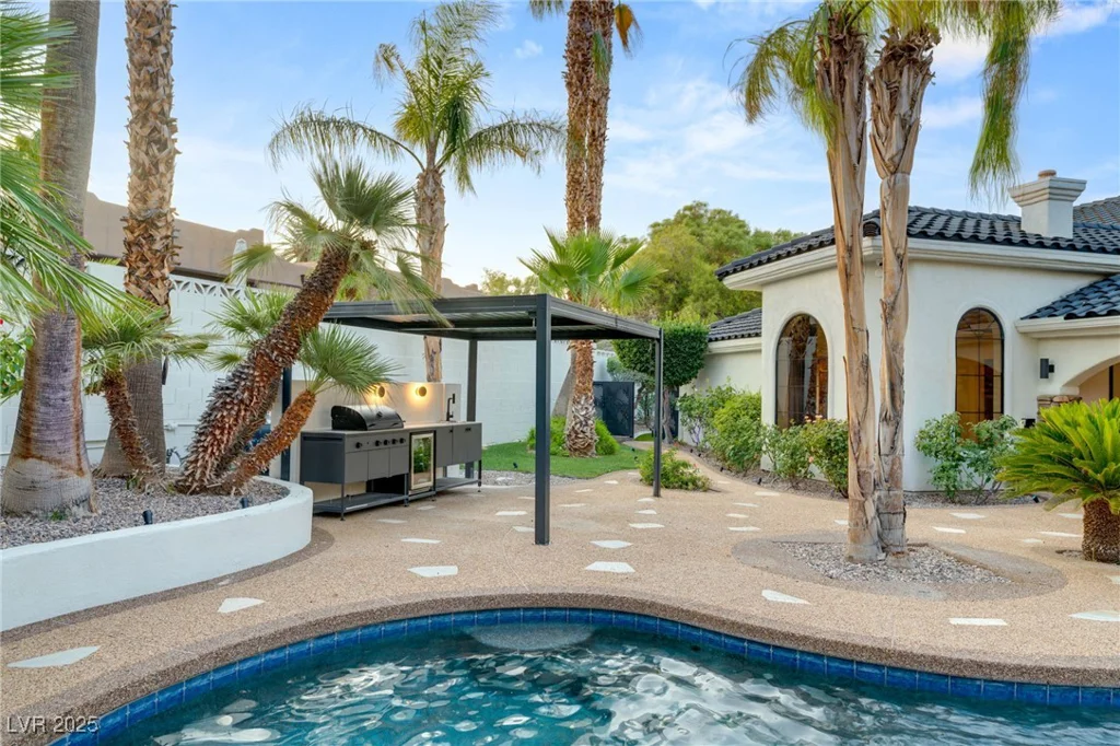 2935 Montessouri, Las Vegas, NV 89117