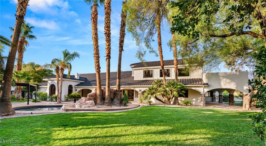 2935 Montessouri, Las Vegas, NV 89117