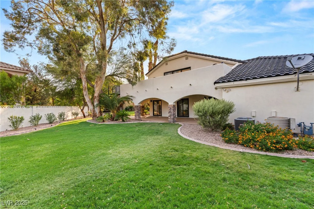 2935 Montessouri, Las Vegas, NV 89117