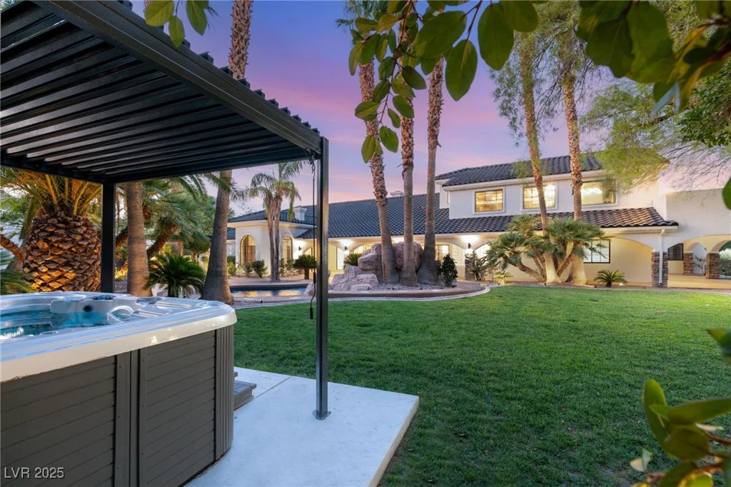 2935 Montessouri, Las Vegas, NV 89117