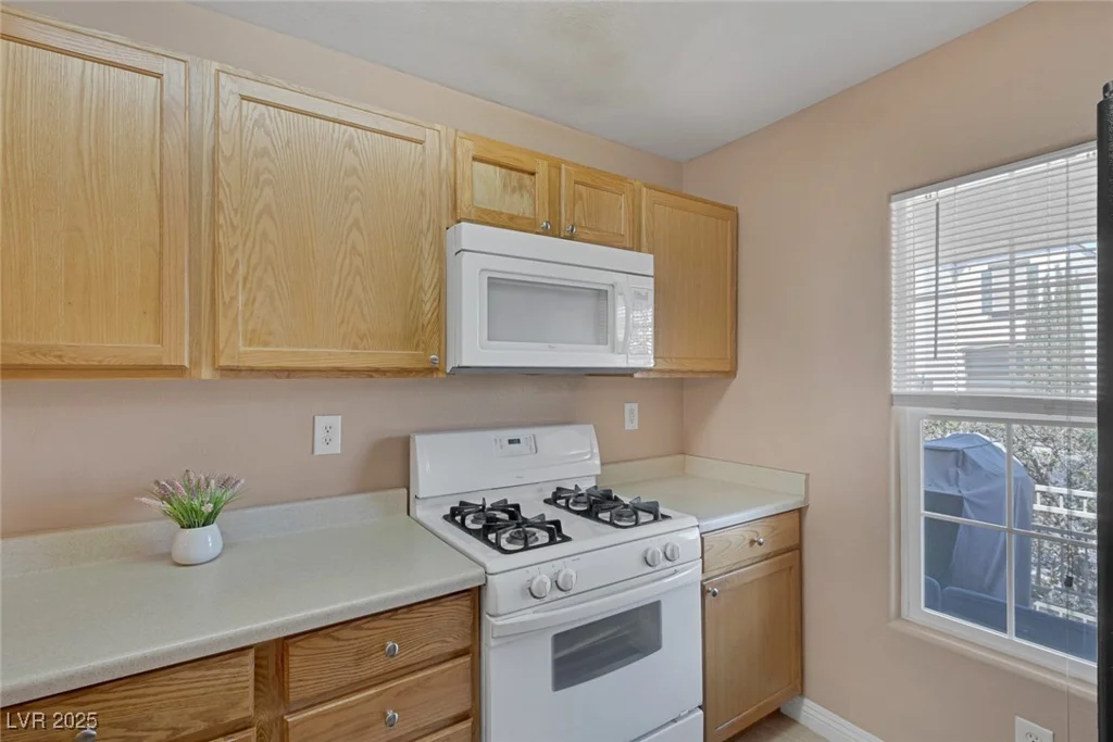 6217 Lapilli, Las Vegas, NV 89139