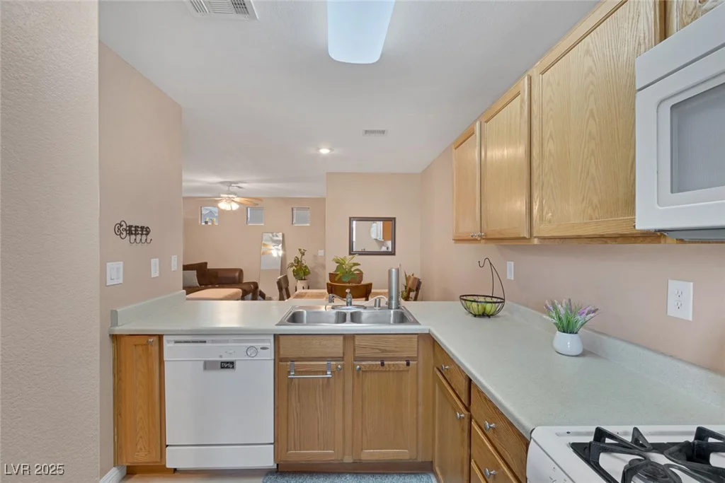 6217 Lapilli, Las Vegas, NV 89139