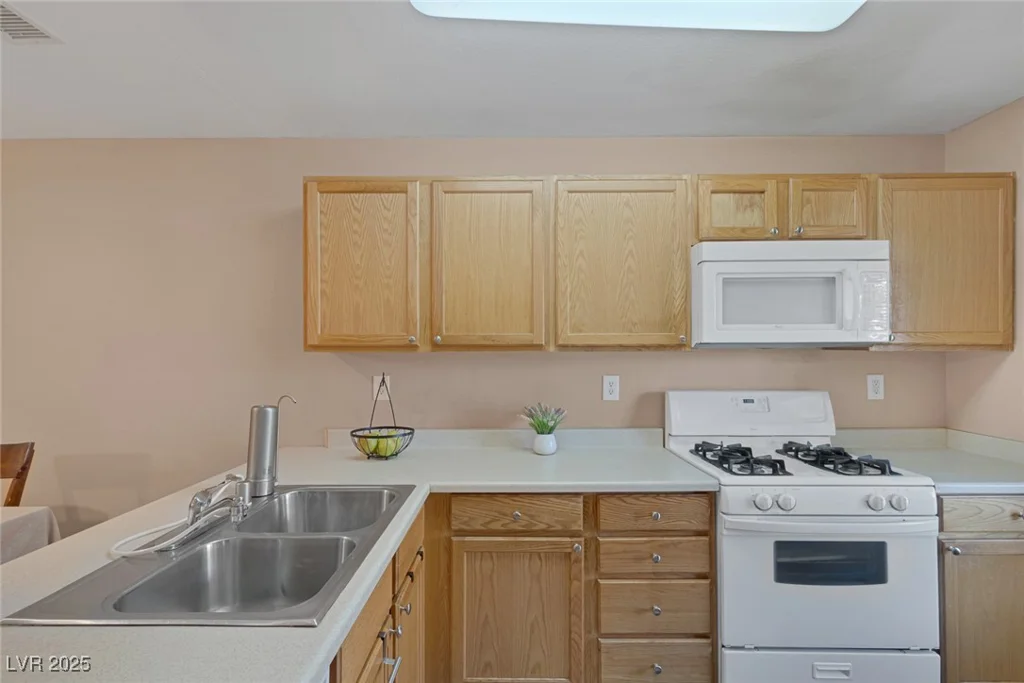 6217 Lapilli, Las Vegas, NV 89139