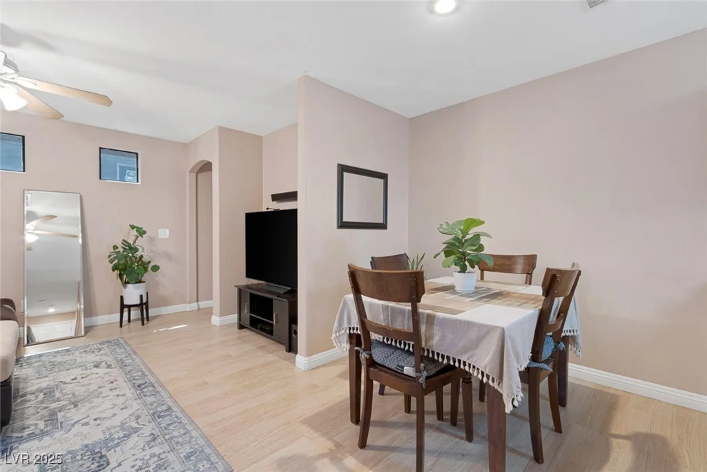6217 Lapilli, Las Vegas, NV 89139