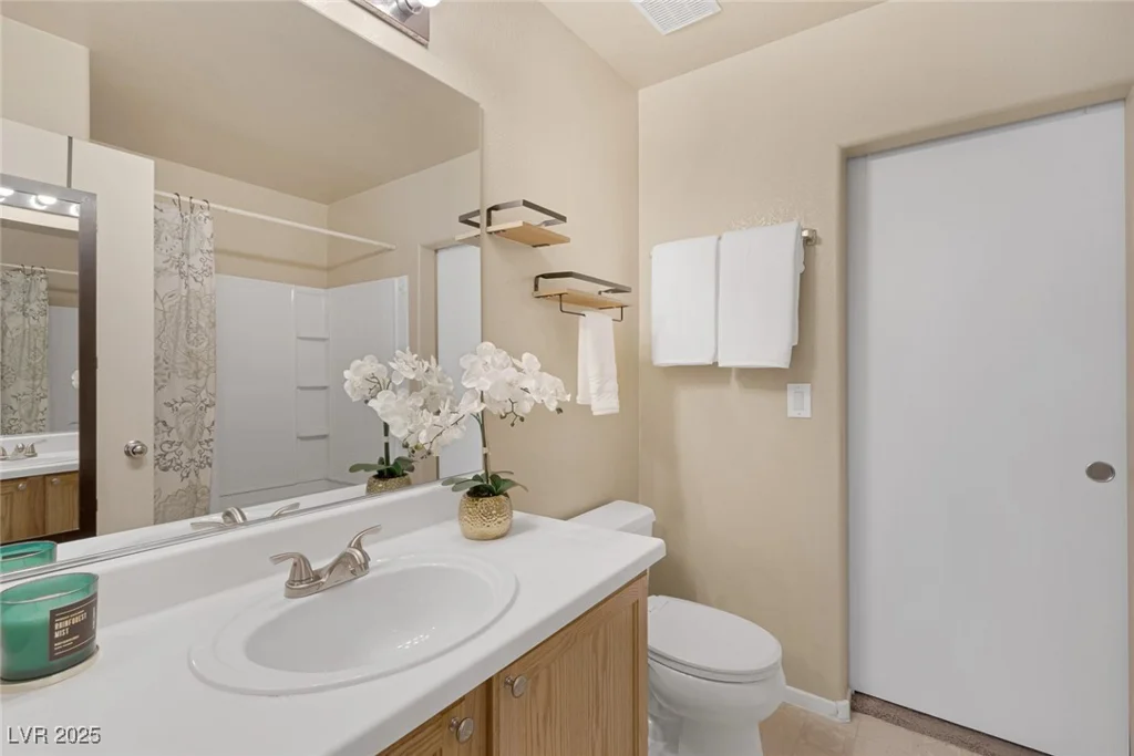 6217 Lapilli, Las Vegas, NV 89139