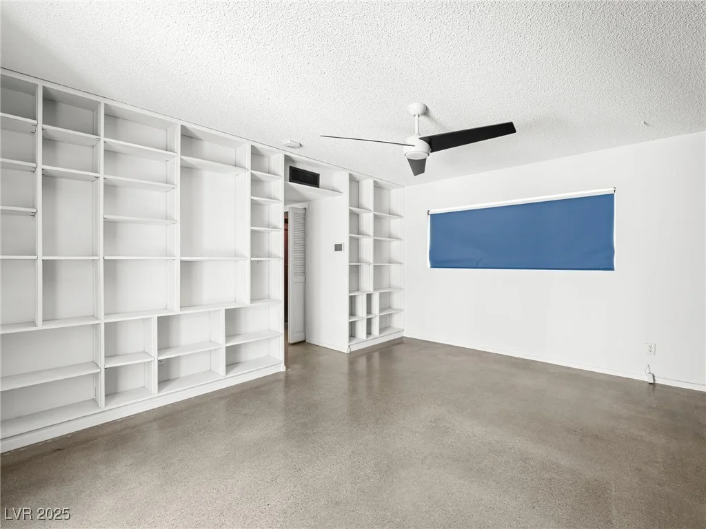 2245 Sombrero, Las Vegas, NV 89169