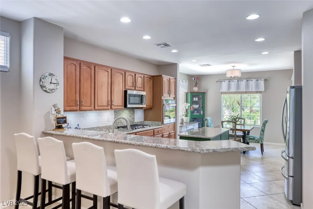 2205 Sandstone Cliffs, Henderson, NV 89044