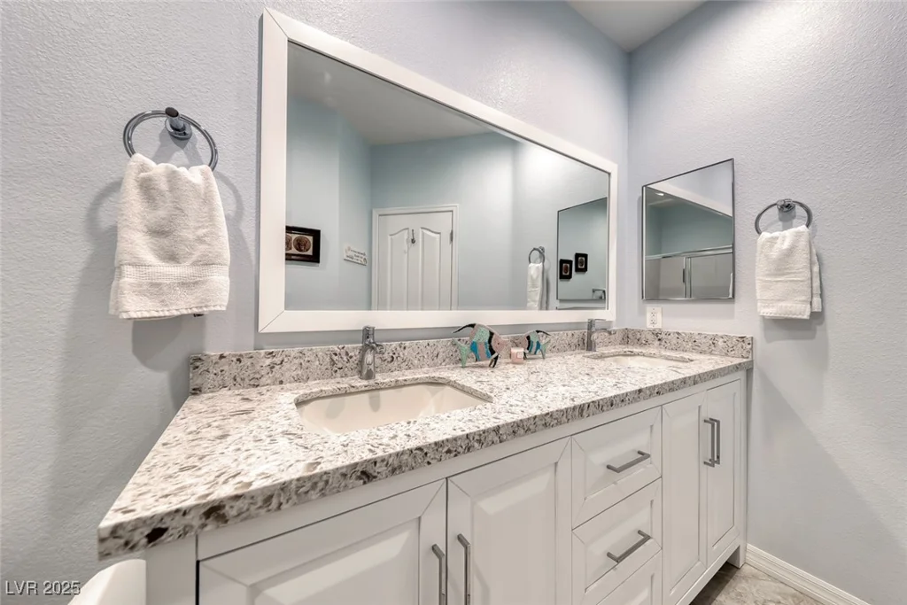 2205 Sandstone Cliffs, Henderson, NV 89044