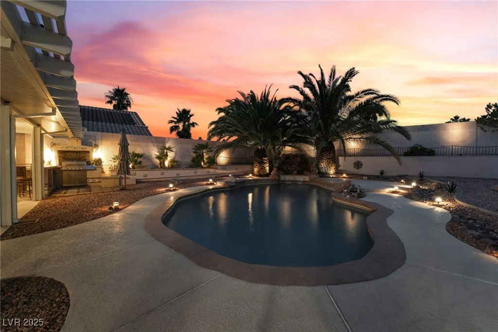 105 Crossfoot Terrace, Henderson, NV 89002