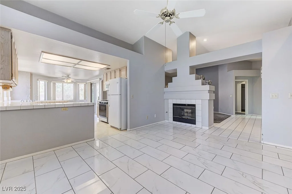 4724 Victoria Beach, Las Vegas, NV 89130