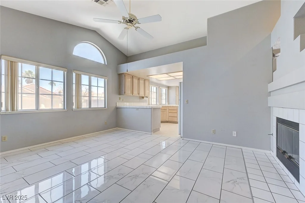 4724 Victoria Beach, Las Vegas, NV 89130