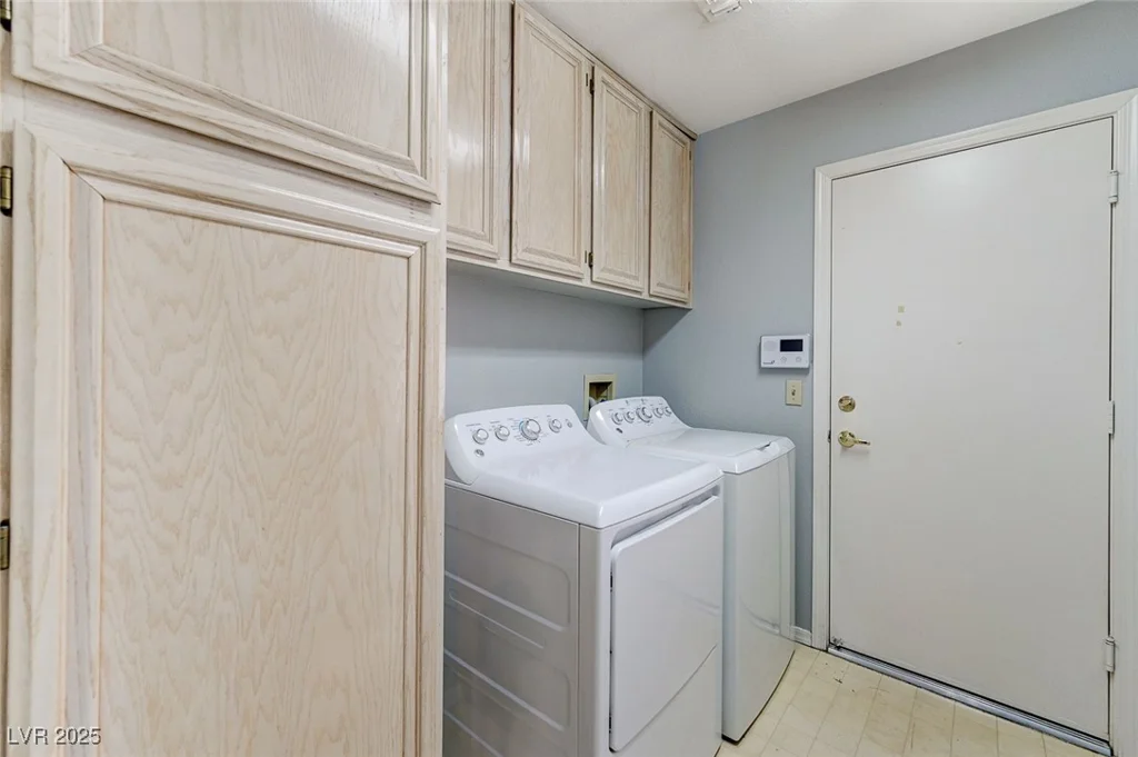 4724 Victoria Beach, Las Vegas, NV 89130