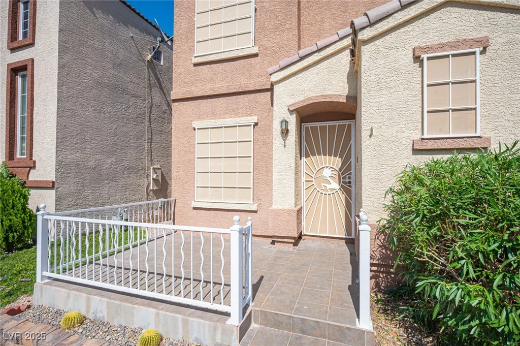 10414 Midseason Mist, Las Vegas, NV 89183