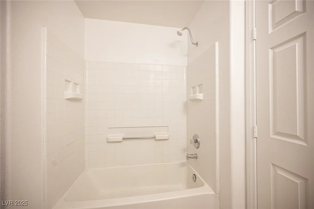 10414 Midseason Mist, Las Vegas, NV 89183